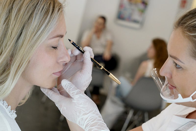 Permanent Make Up EYELINER pflegen