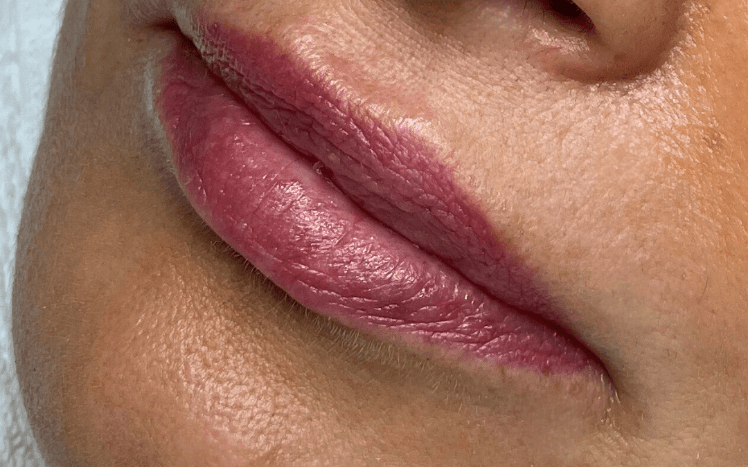 Voller aussehende Lippen dank Lip Blushing